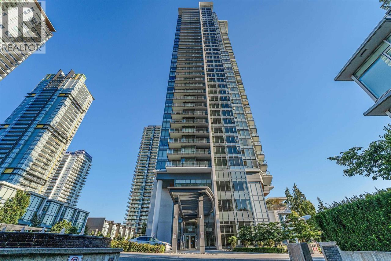 908 4900 LENNOX LANE, Burnaby, British Columbia