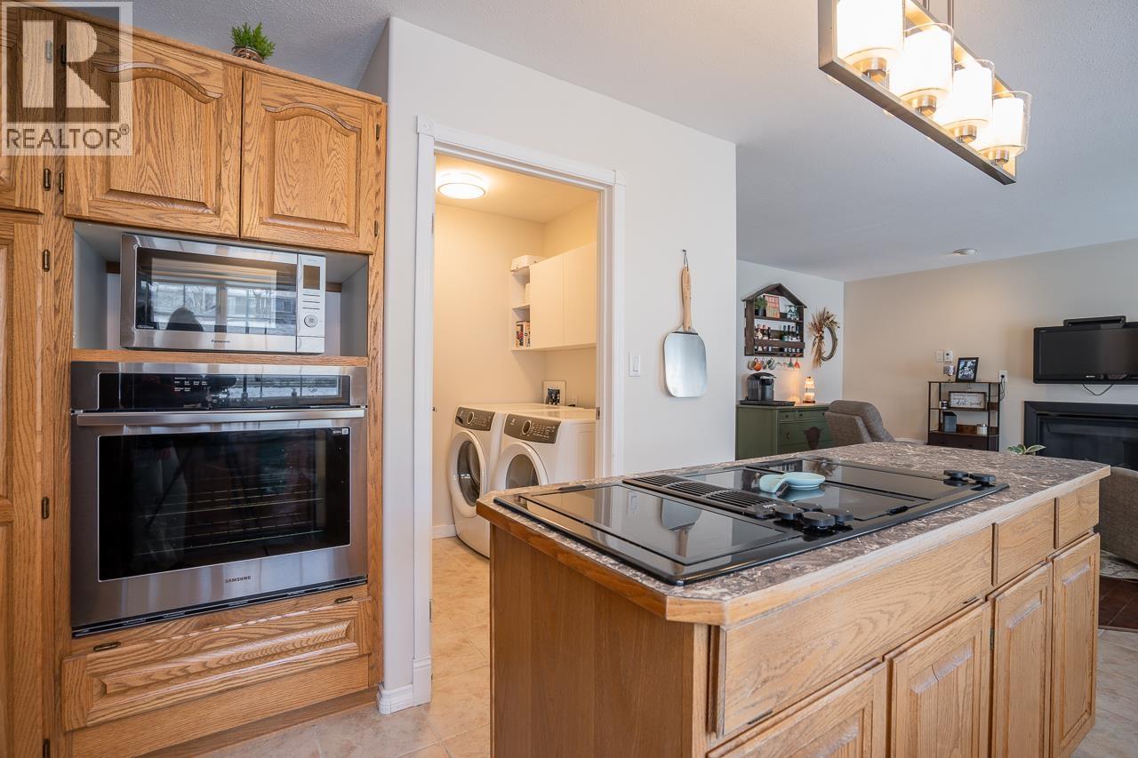 5663 Horse Lake Road, 100 Mile House, British Columbia  V0K 2E1 - Photo 11 - R3099790