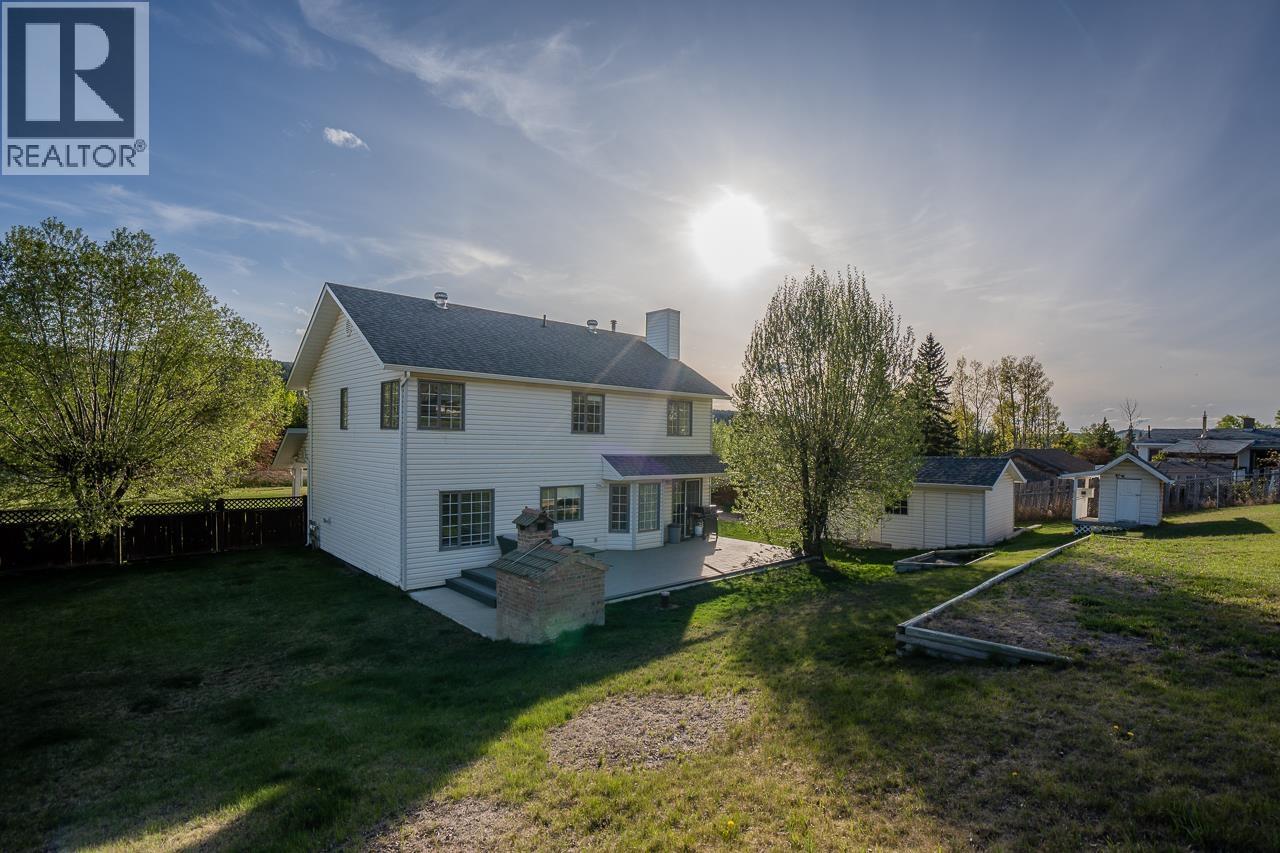 5663 Horse Lake Road, 100 Mile House, British Columbia  V0K 2E1 - Photo 3 - R3099790