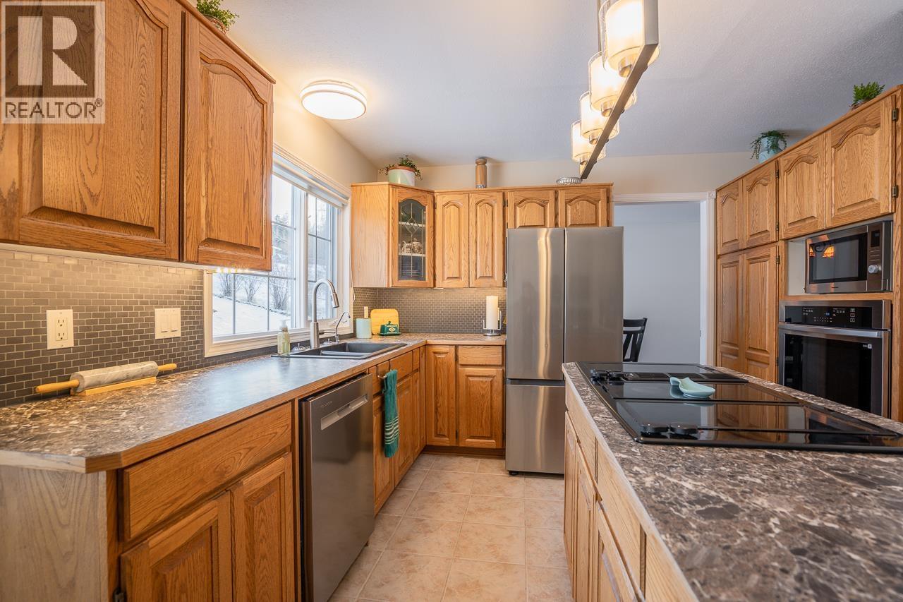 5663 Horse Lake Road, 100 Mile House, British Columbia  V0K 2E1 - Photo 13 - R3099790