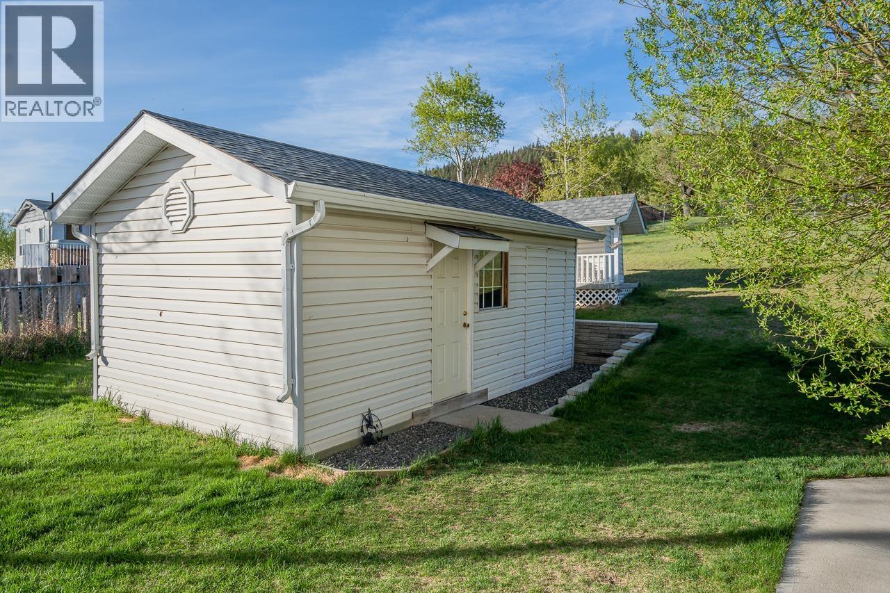 5663 Horse Lake Road, 100 Mile House, British Columbia  V0K 2E1 - Photo 38 - R3099790