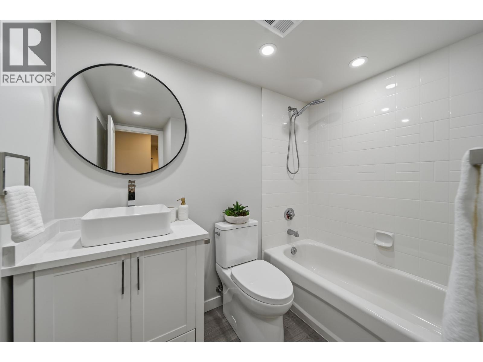 803 3520 Crowley Drive, Vancouver, British Columbia  V5R 6G9 - Photo 16 - R3122602