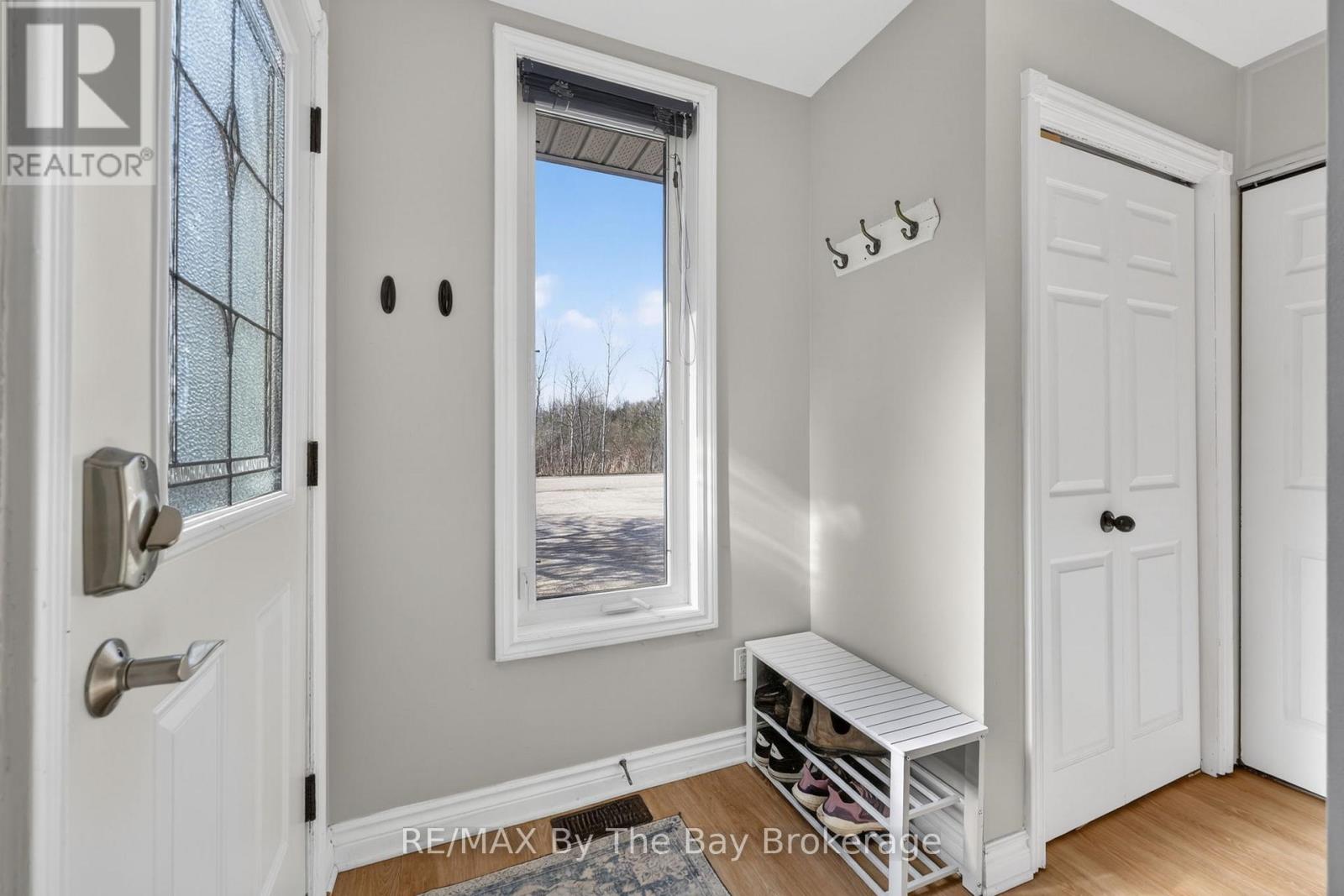43 Trafalgar Road, Collingwood, Ontario  L9Y 5G4 - Photo 2 - S13087782