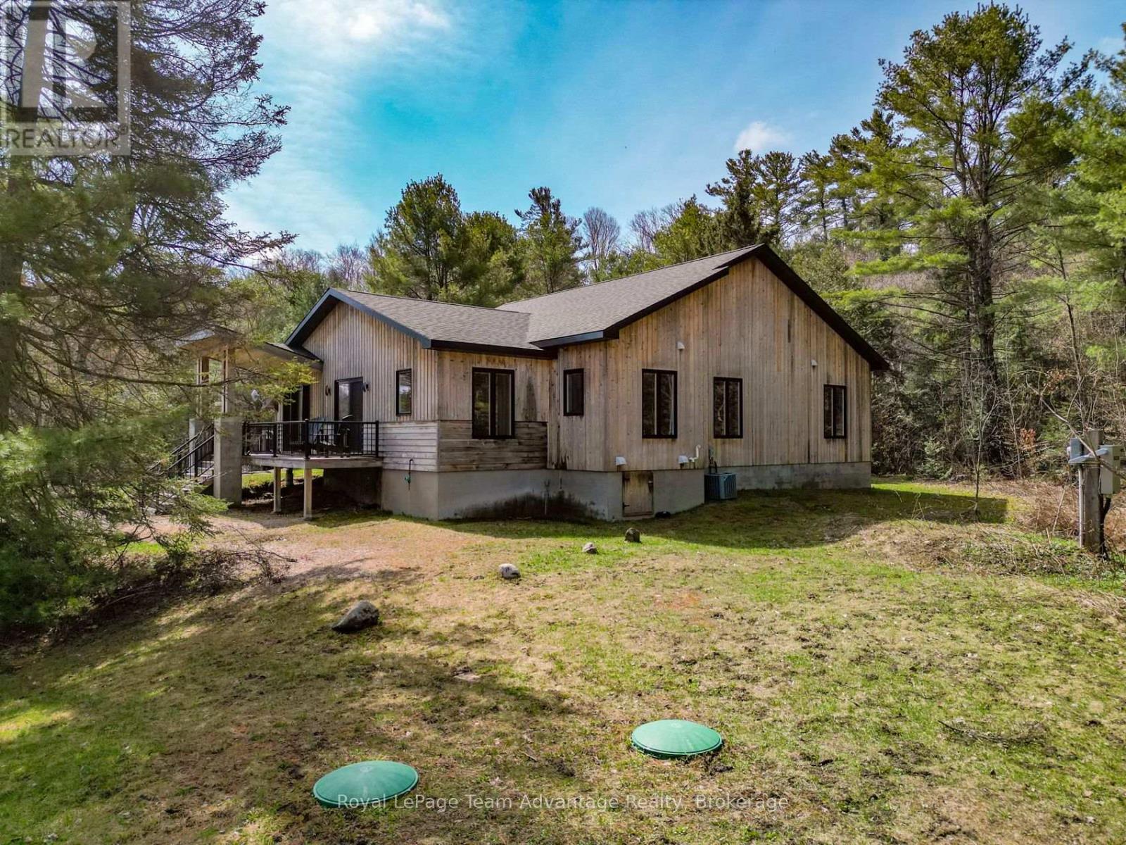 18 Ferris Road, Seguin, Ontario  P2A 2W8 - Photo 3 - X12897128