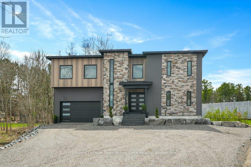 55 Dennis Drive, Parry Sound, Ontario  P2A 2H9 - Photo 2 - X13085982