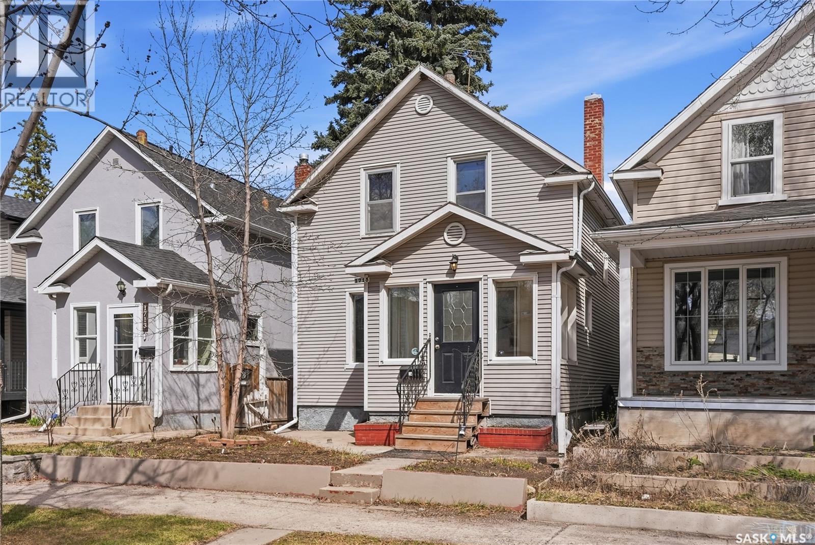 1715 Coy Avenue, Saskatoon, Saskatchewan  S7M 0H8 - Photo 1 - SK035871