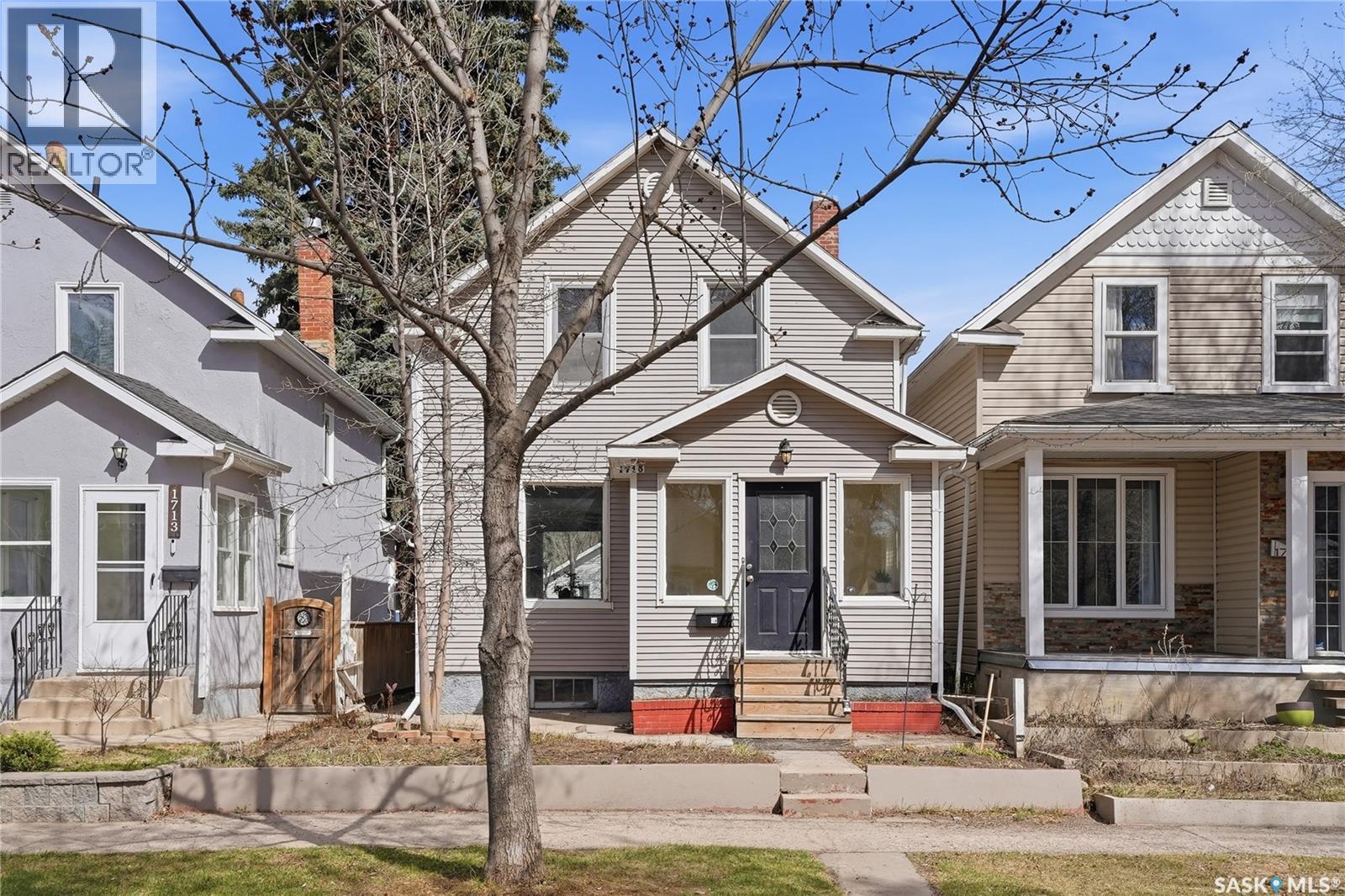 1715 Coy Avenue, Saskatoon, Saskatchewan  S7M 0H8 - Photo 3 - SK035871