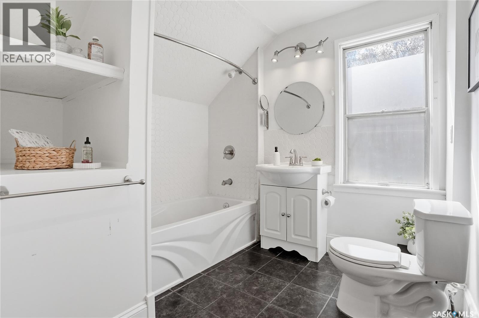 1715 Coy Avenue, Saskatoon, Saskatchewan  S7M 0H8 - Photo 36 - SK035871