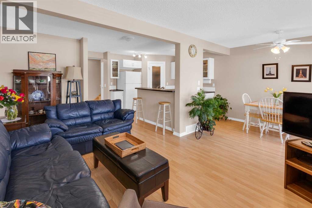 27 Royal Birch Mount Nw, Calgary, Alberta  T3G 5W7 - Photo 14 - A2309770