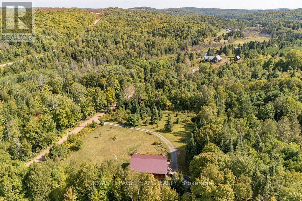 105 Heins Road, Brudenell, Ontario  K0J 2E0 - Photo 15 - X12869076