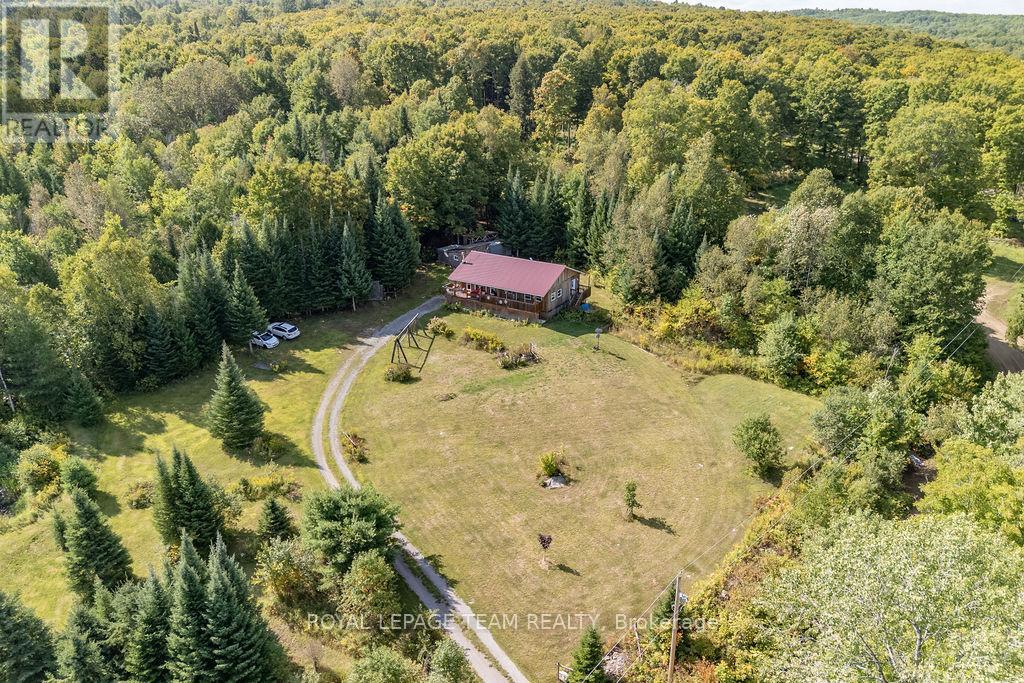 105 Heins Road, Brudenell, Ontario  K0J 2E0 - Photo 2 - X12869076