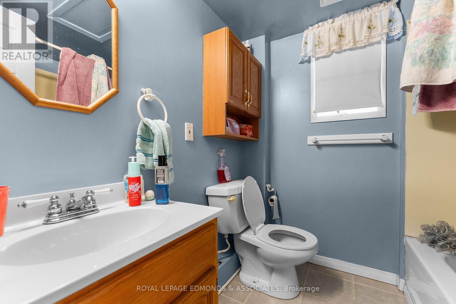 650 Lorne Street W, Laurentian Valley, Ontario  K8A 6T6 - Photo 20 - X13125212