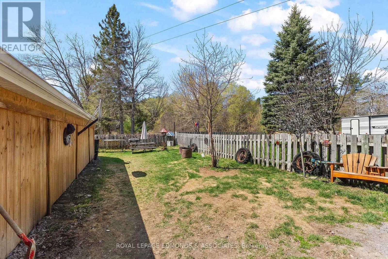 650 Lorne Street W, Laurentian Valley, Ontario  K8A 6T6 - Photo 24 - X13125212