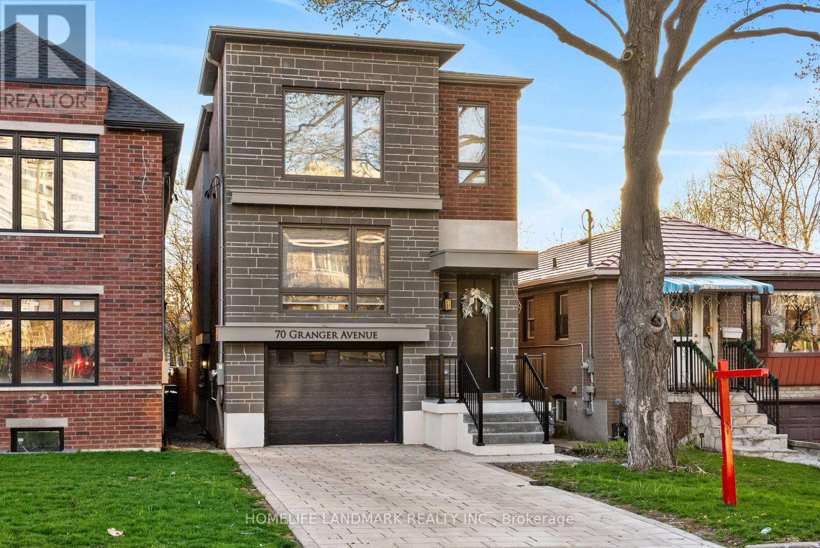 70 GRANGER AVENUE, Toronto, Ontario