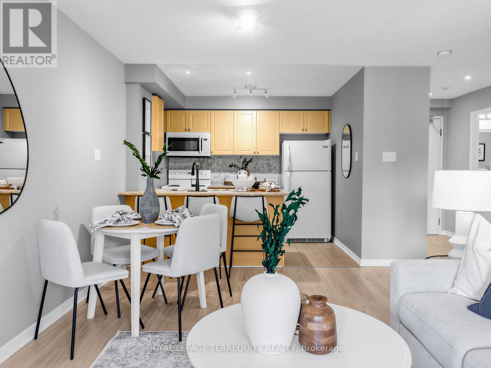 102 - 124 Aspen Springs Drive, Clarington, Ontario  L1C 0G8 - Photo 7 - E13094362
