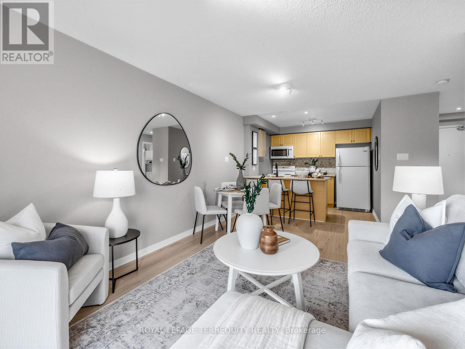 102 - 124 Aspen Springs Drive, Clarington, Ontario  L1C 0G8 - Photo 8 - E13094362