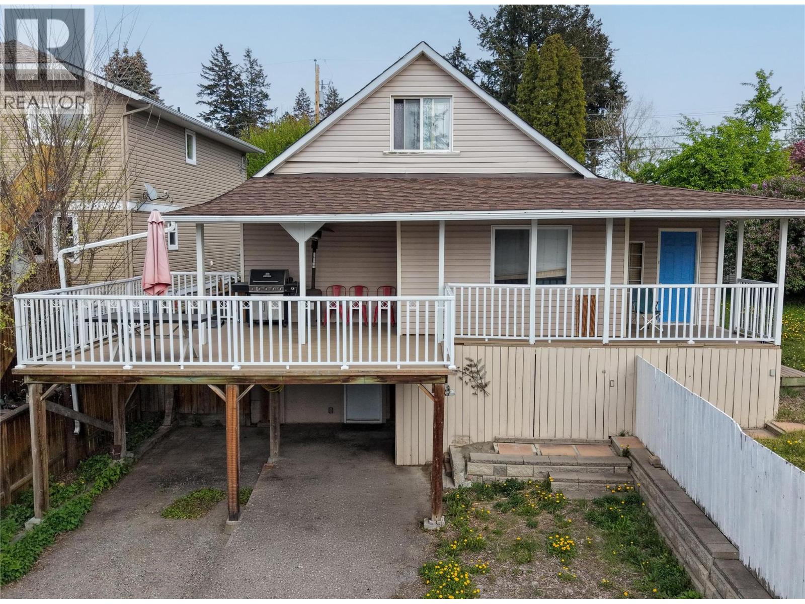 315 11th Avenue S, Cranbrook, British Columbia  V1C 2P7 - Photo 2 - 10386878