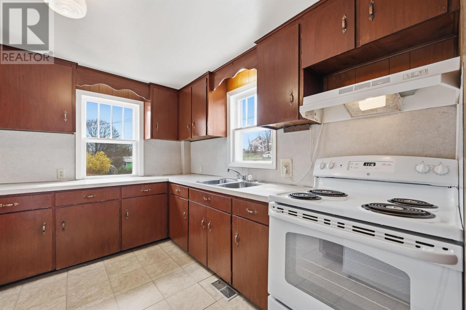241 Johnstone Avenue, Dartmouth, Nova Scotia  B2Y 2K8 - Photo 6 - 202610782
