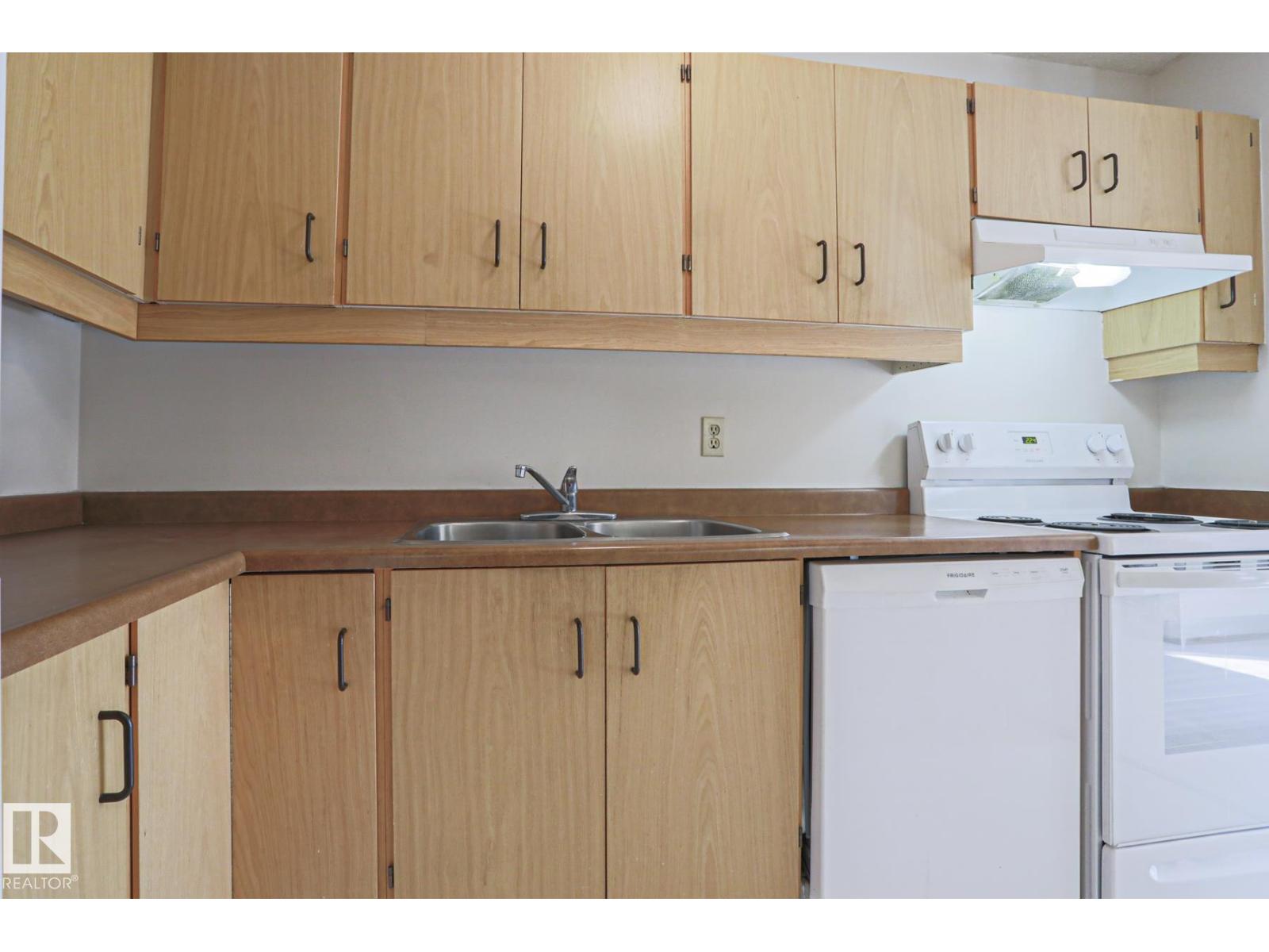 Unknown Address, ,     - Photo 13 - E4487557