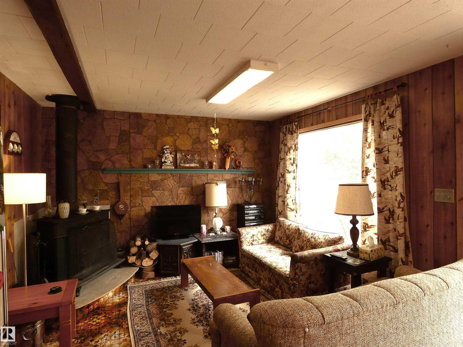 706 Meadow Av, Rural Barrhead County, Alberta  T0E 1A0 - Photo 16 - E4487555