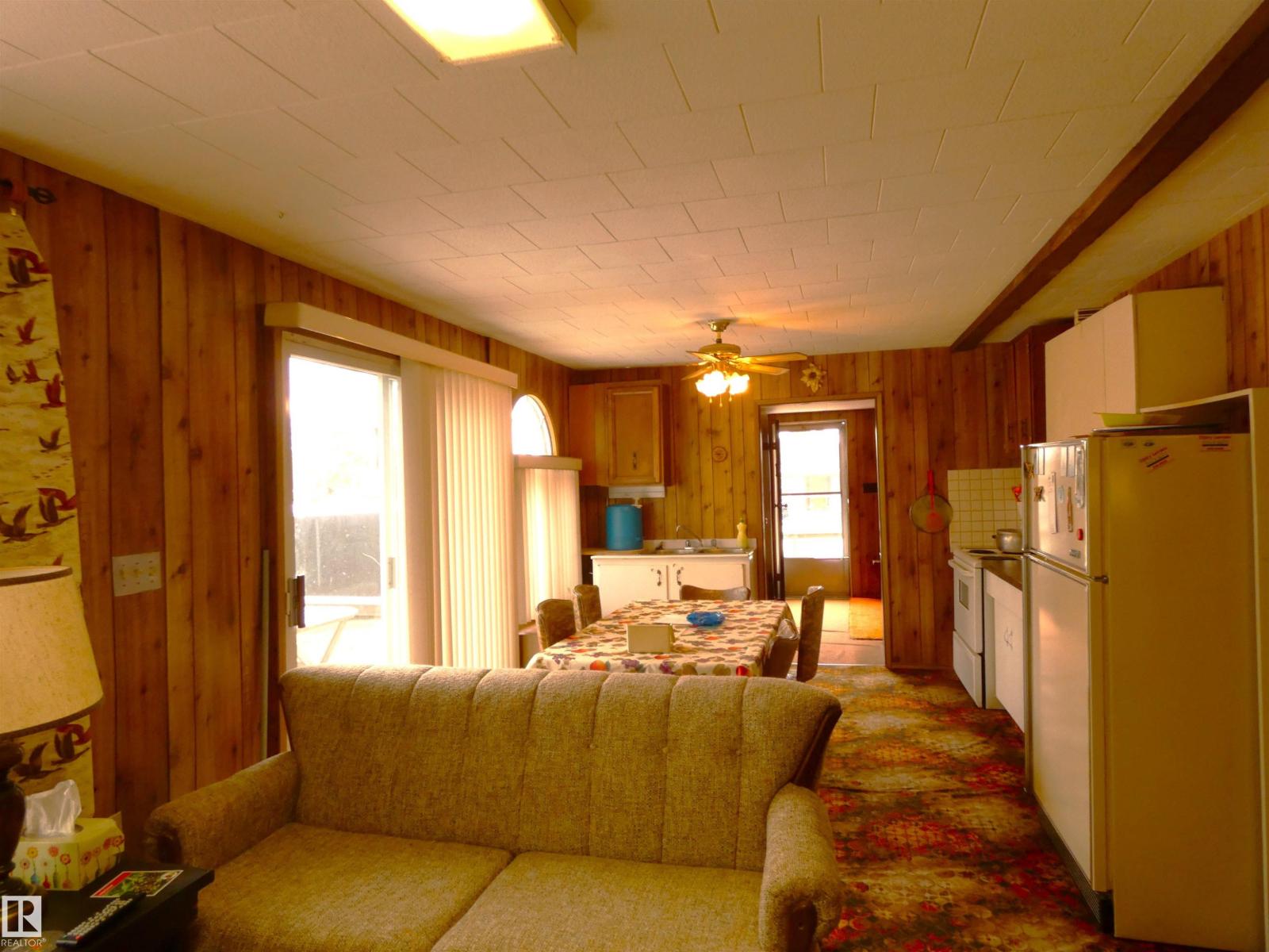 706 Meadow Av, Rural Barrhead County, Alberta  T0E 1A0 - Photo 18 - E4487555