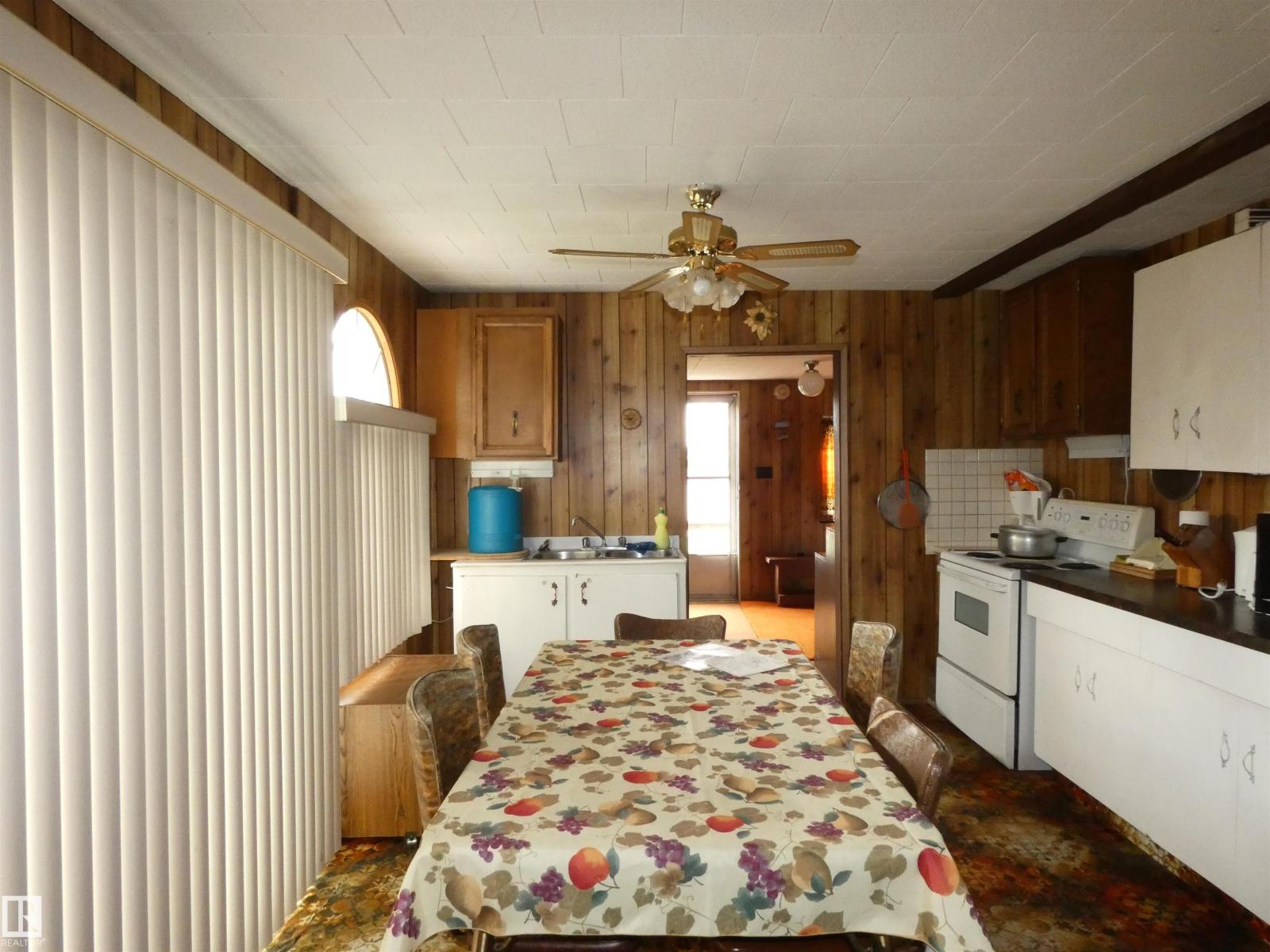 706 Meadow Av, Rural Barrhead County, Alberta  T0E 1A0 - Photo 28 - E4487555