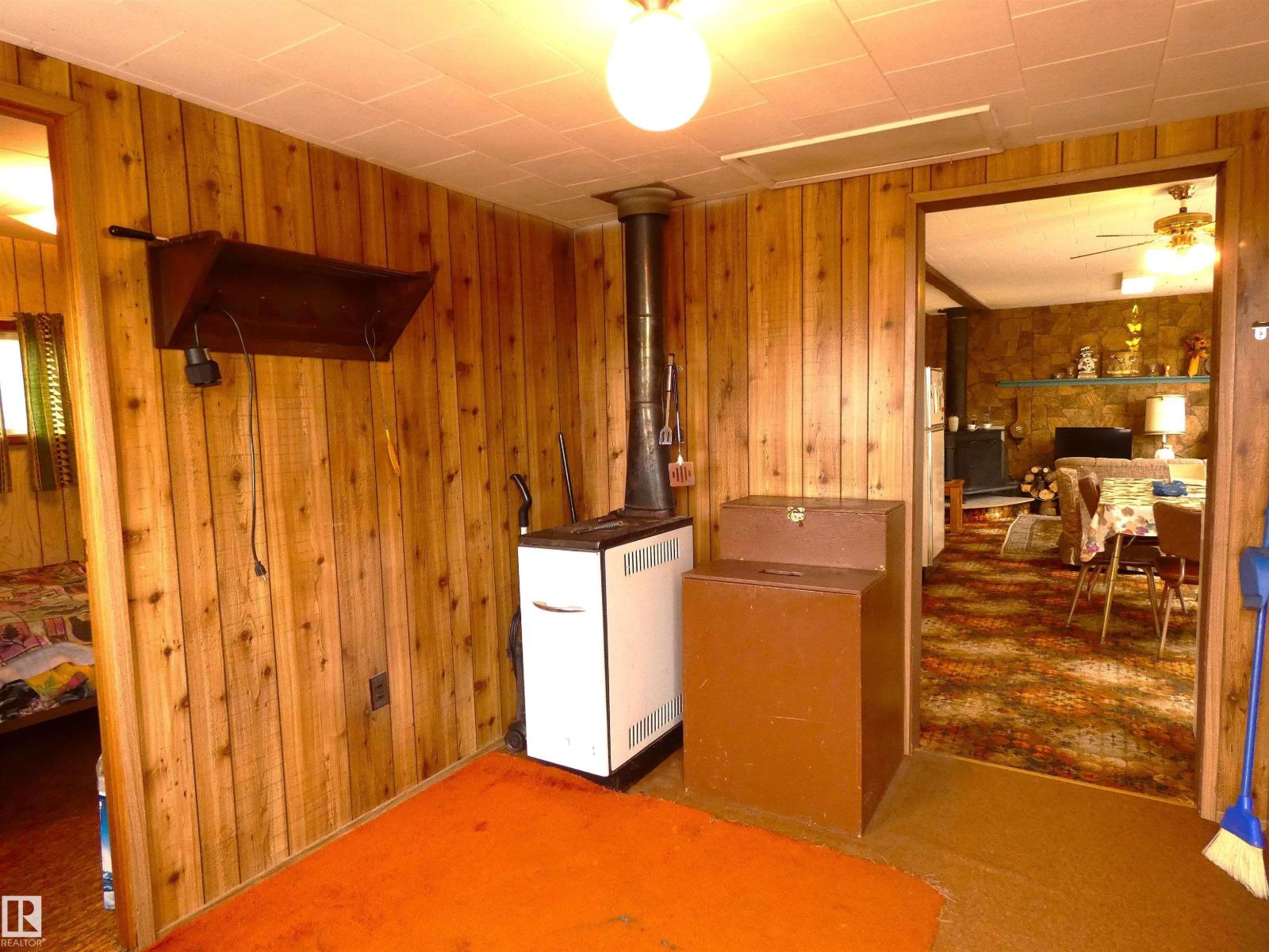 706 Meadow Av, Rural Barrhead County, Alberta  T0E 1A0 - Photo 4 - E4487555