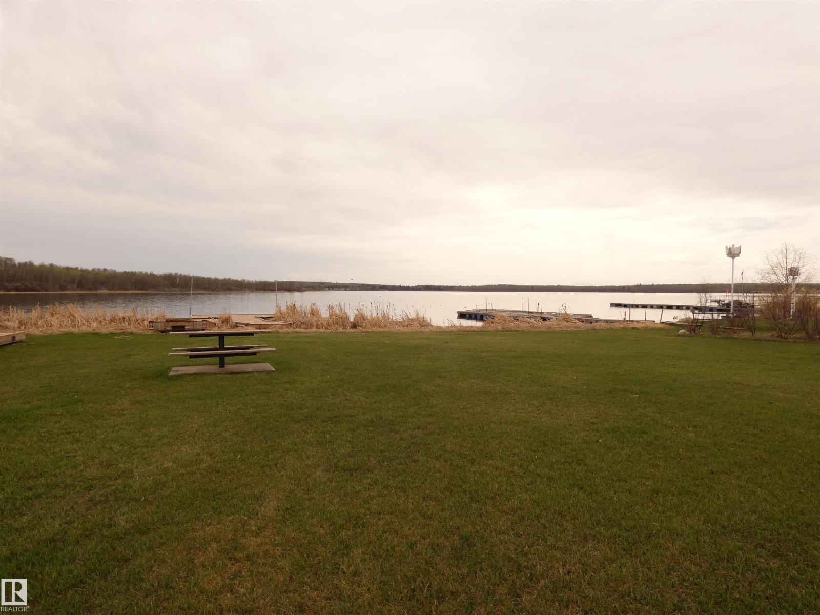 706 Meadow Av, Rural Barrhead County, Alberta  T0E 1A0 - Photo 45 - E4487555