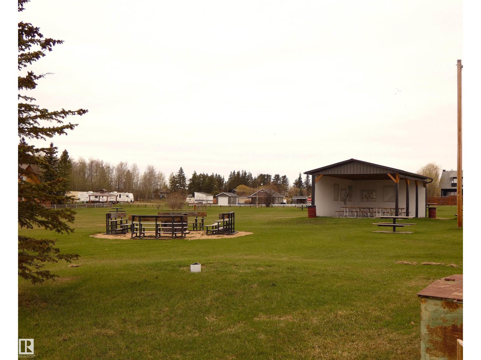 706 Meadow Av, Rural Barrhead County, Alberta  T0E 1A0 - Photo 46 - E4487555