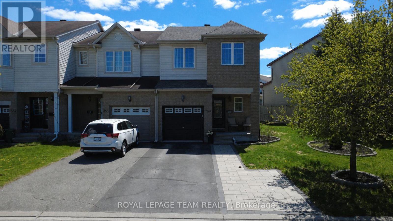 Emerald Meadows/Trailwest Row / Townhouse for sale: 3 bedroom 1,100 sq.ft. (Listed 2026-05-17)