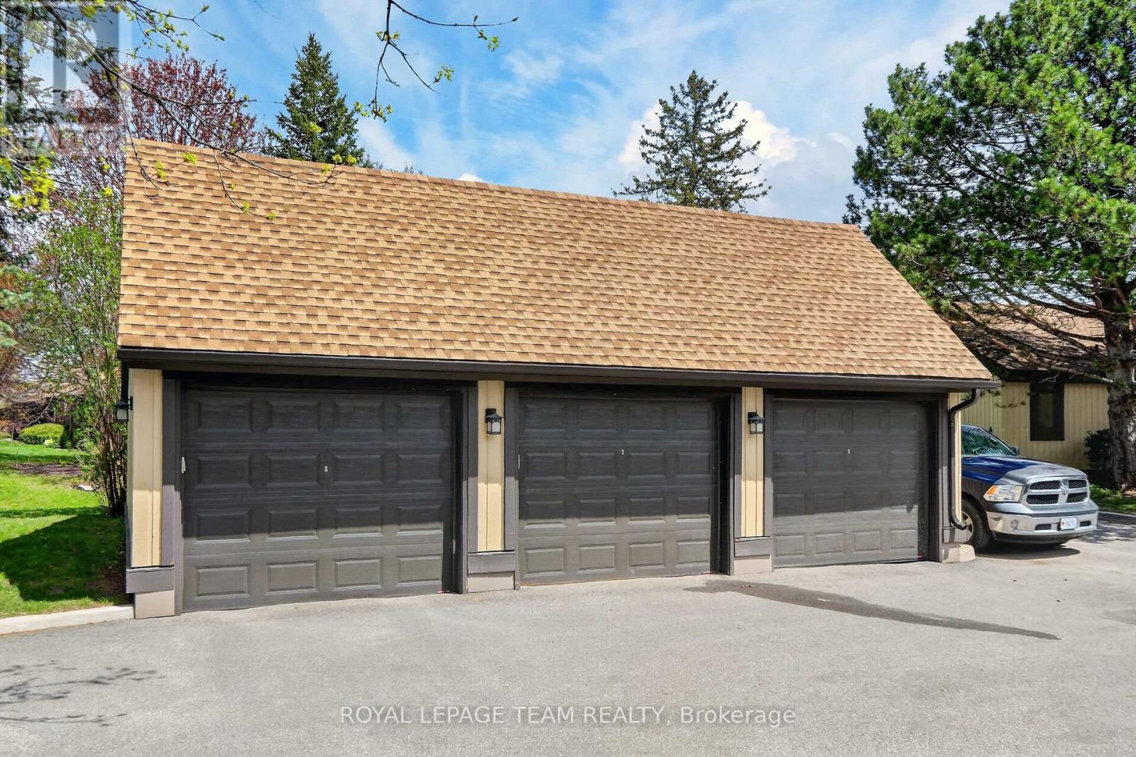 10 Pebble Beach Court, Ottawa, Ontario  K2S 1B9 - Photo 37 - X13125916