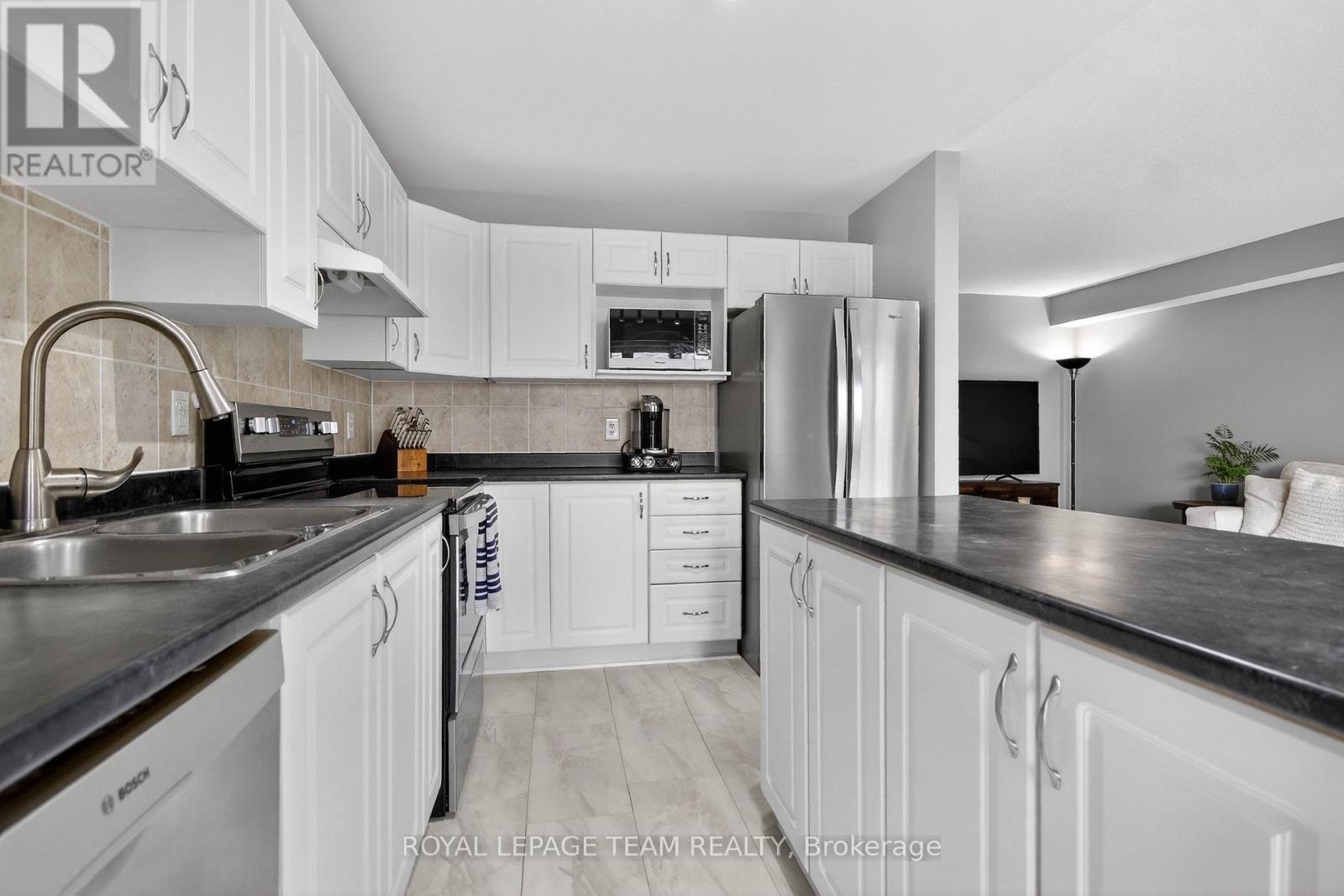353 Brigitta Street, Ottawa, Ontario  K2S 0H9 - Photo 12 - X13125952