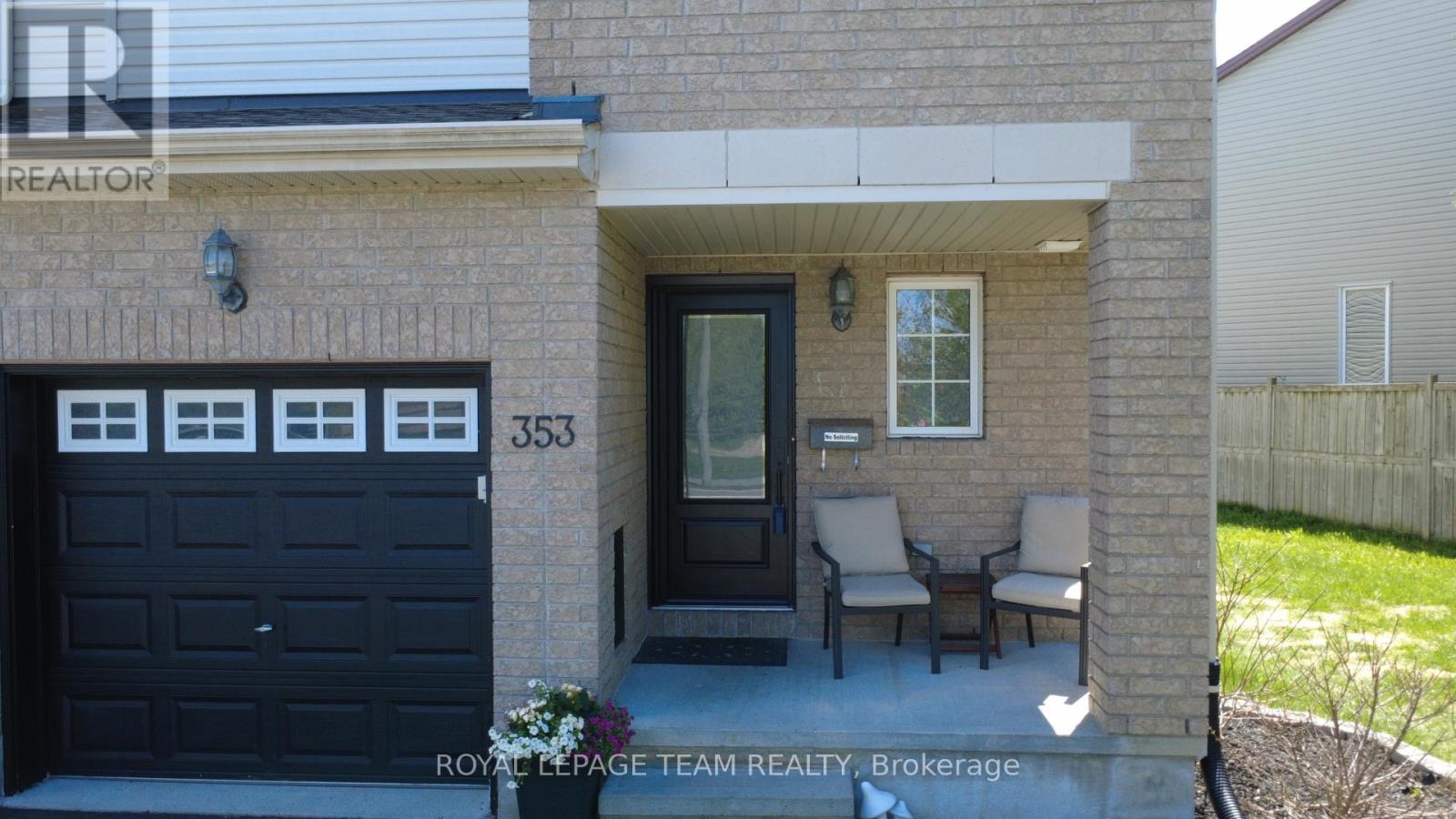 353 Brigitta Street, Ottawa, Ontario  K2S 0H9 - Photo 3 - X13125952