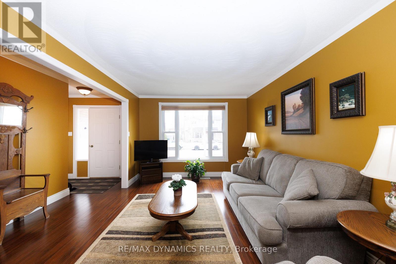 15 Rollins Drive, Welland, Ontario  L3C 6Z7 - Photo 5 - X13126020