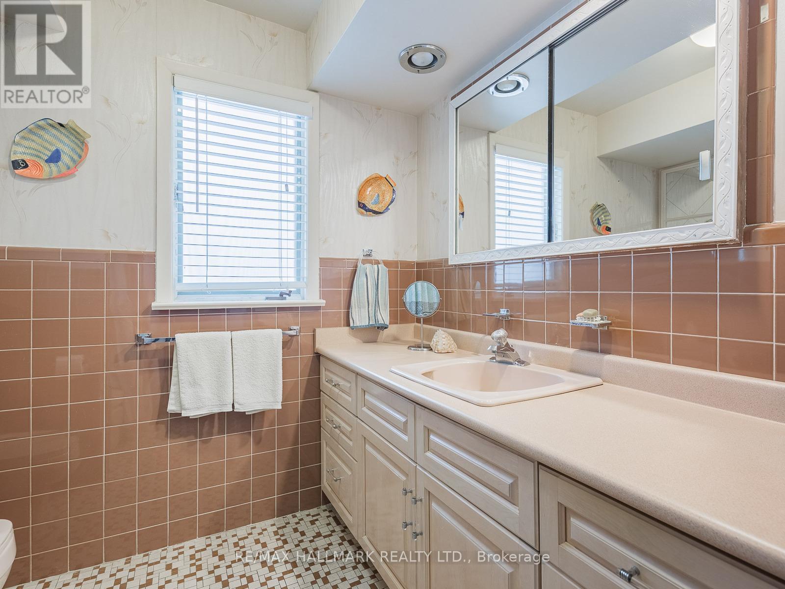 11 Sutcliffe Drive, Toronto, Ontario  M2K 2A5 - Photo 15 - C13122654