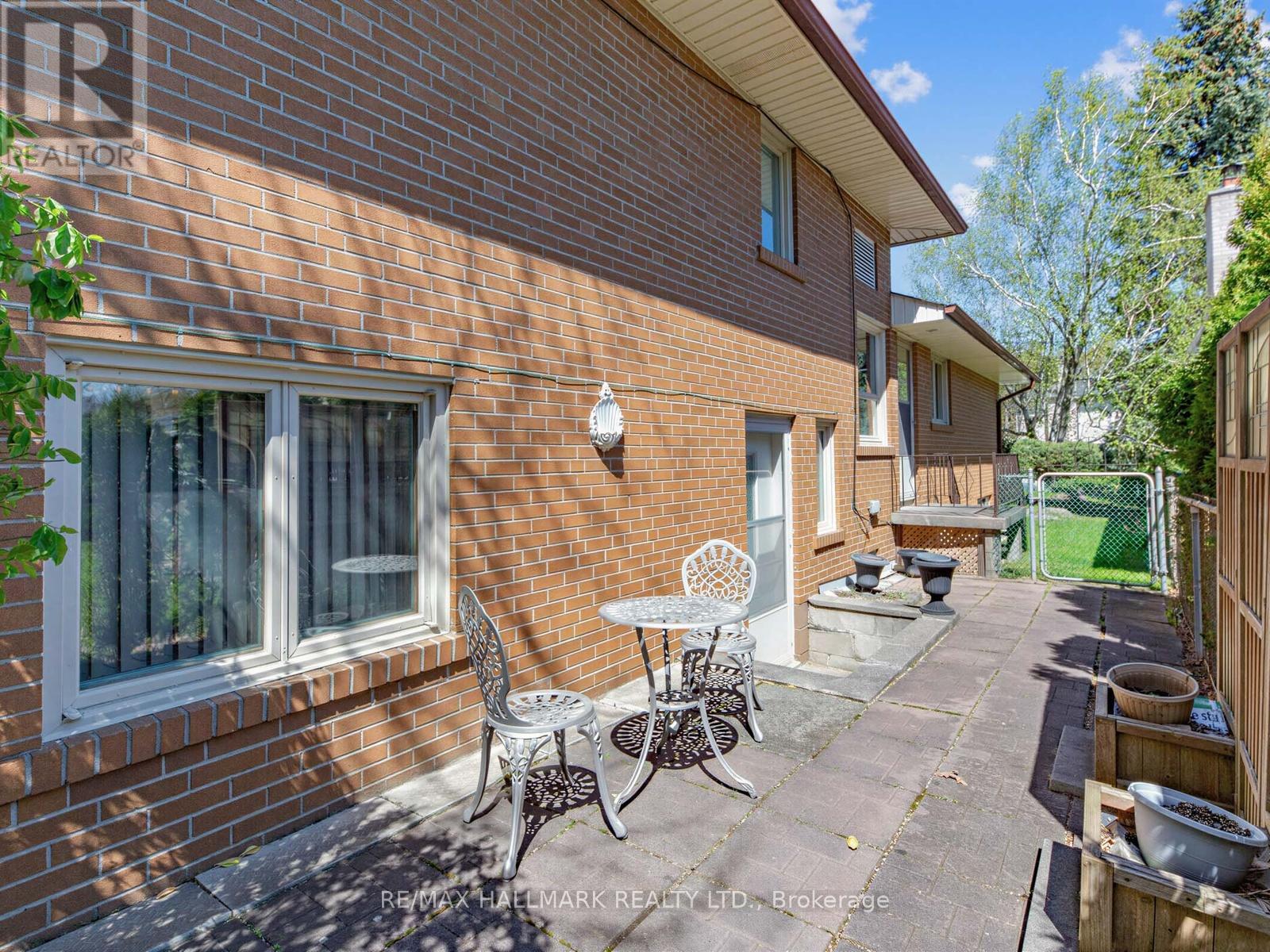 11 Sutcliffe Drive, Toronto, Ontario  M2K 2A5 - Photo 36 - C13122654