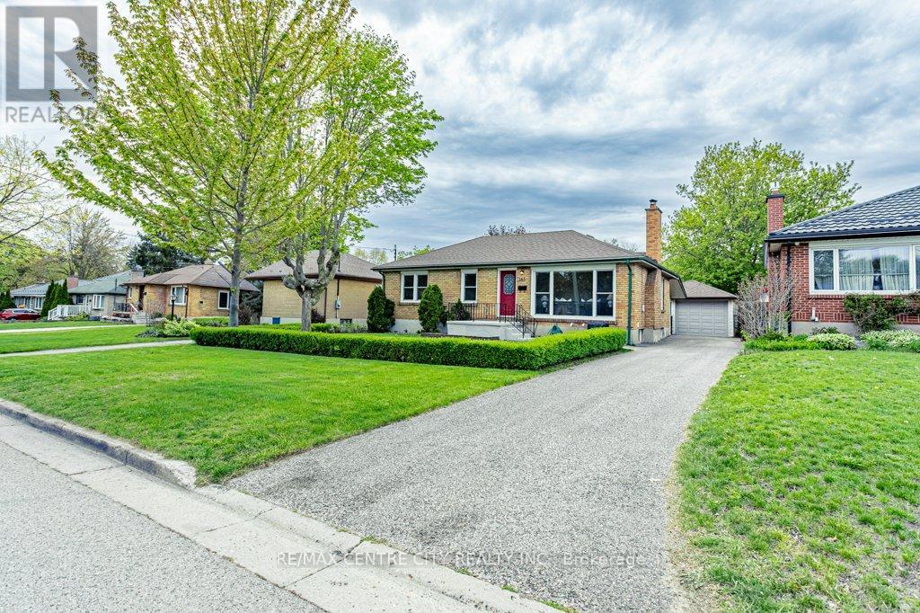 165 Ellsworth Crescent, London East (East O), Ontario  N5W 1J5 - Photo 1 - X13126022