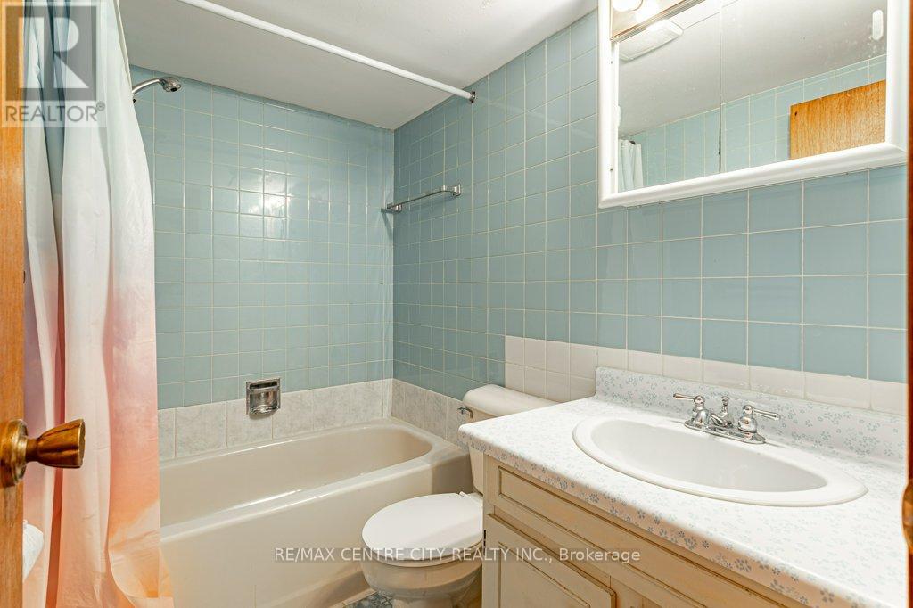 165 Ellsworth Crescent, London East (East O), Ontario  N5W 1J5 - Photo 33 - X13126022