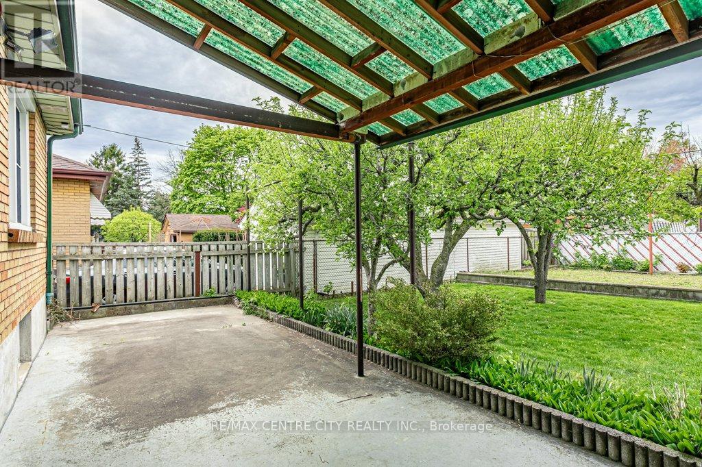 165 Ellsworth Crescent, London East (East O), Ontario  N5W 1J5 - Photo 43 - X13126022