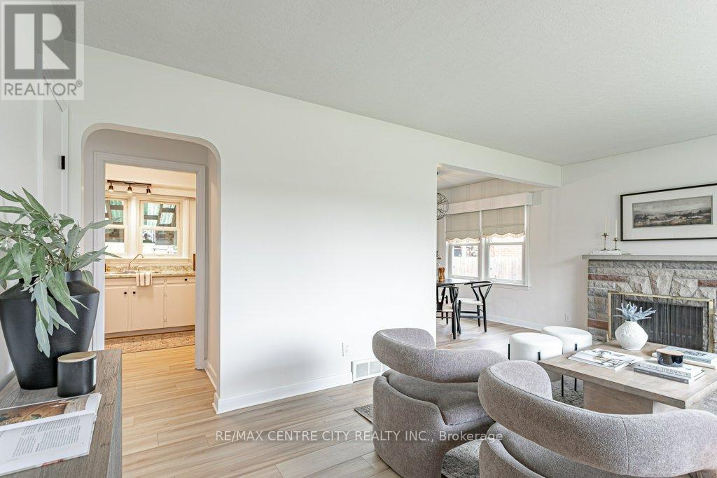 165 Ellsworth Crescent, London East (East O), Ontario  N5W 1J5 - Photo 6 - X13126022