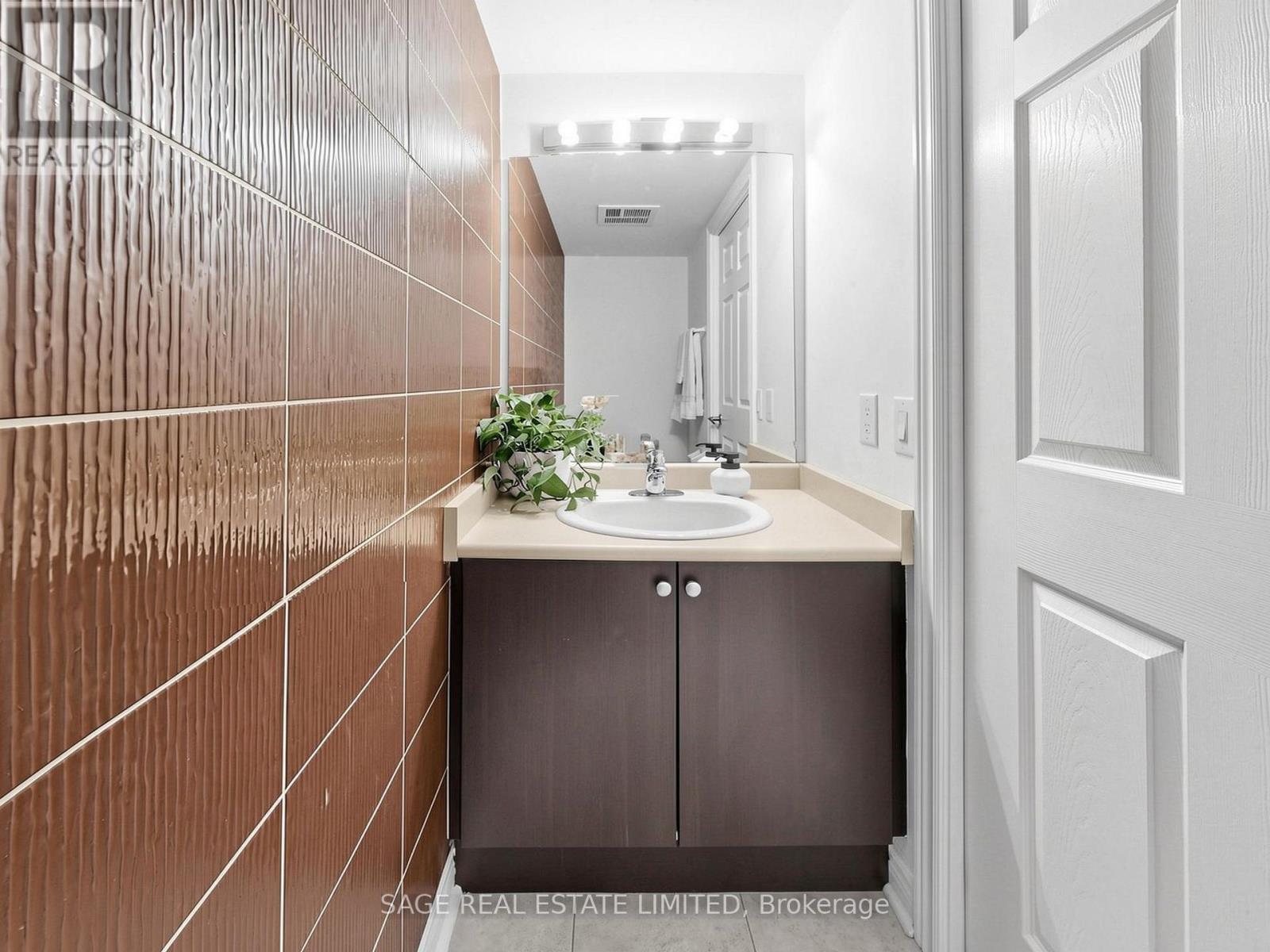 811 - 225 Wellesley Street E, Toronto, Ontario  M4X 1X8 - Photo 20 - C13126042