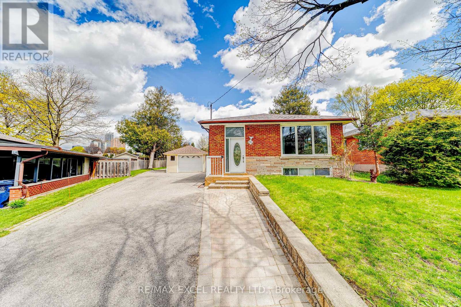 51 Tordale Crescent, Toronto, Ontario  M1P 3X6 - Photo 2 - E13125894