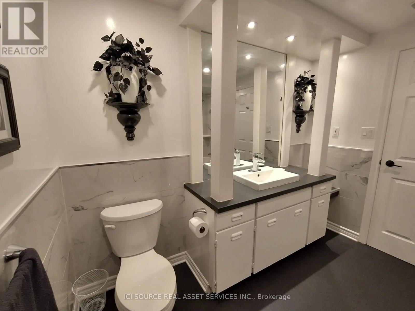 Bsmt - 32 Ontoro Boulevard, Ajax, Ontario  L1Z 1X6 - Photo 15 - E13125986
