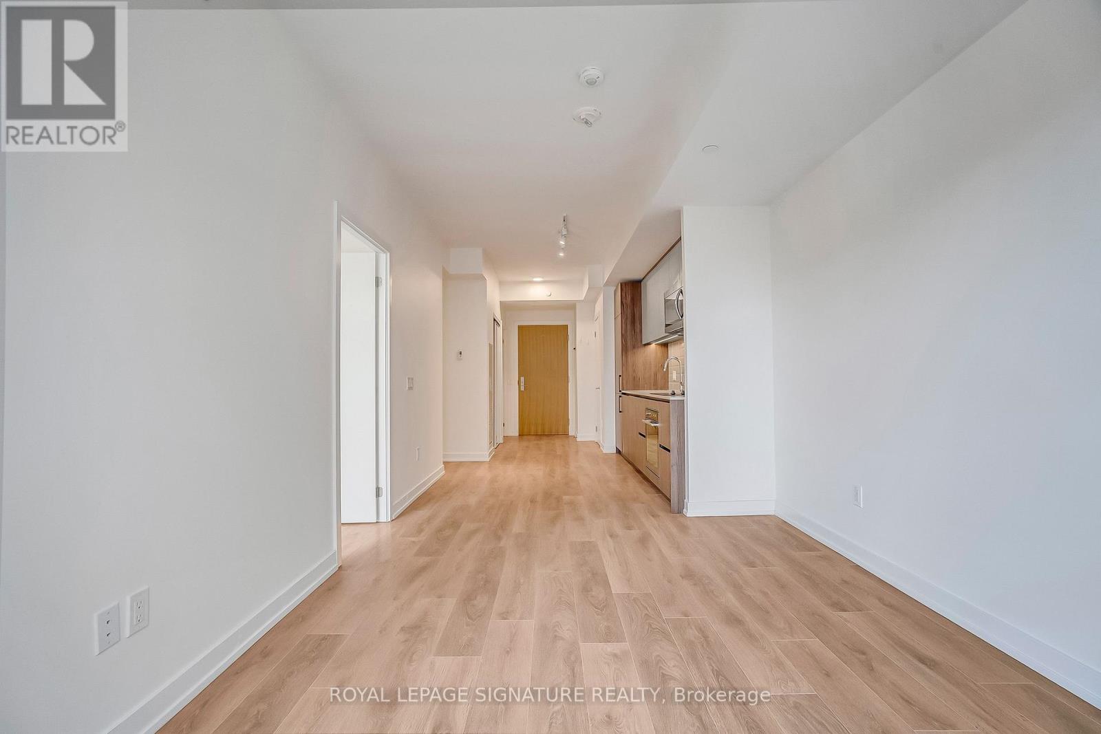 150 Logan Avenue, Toronto, Ontario  M4M 0E4 - Photo 13 - E13125990