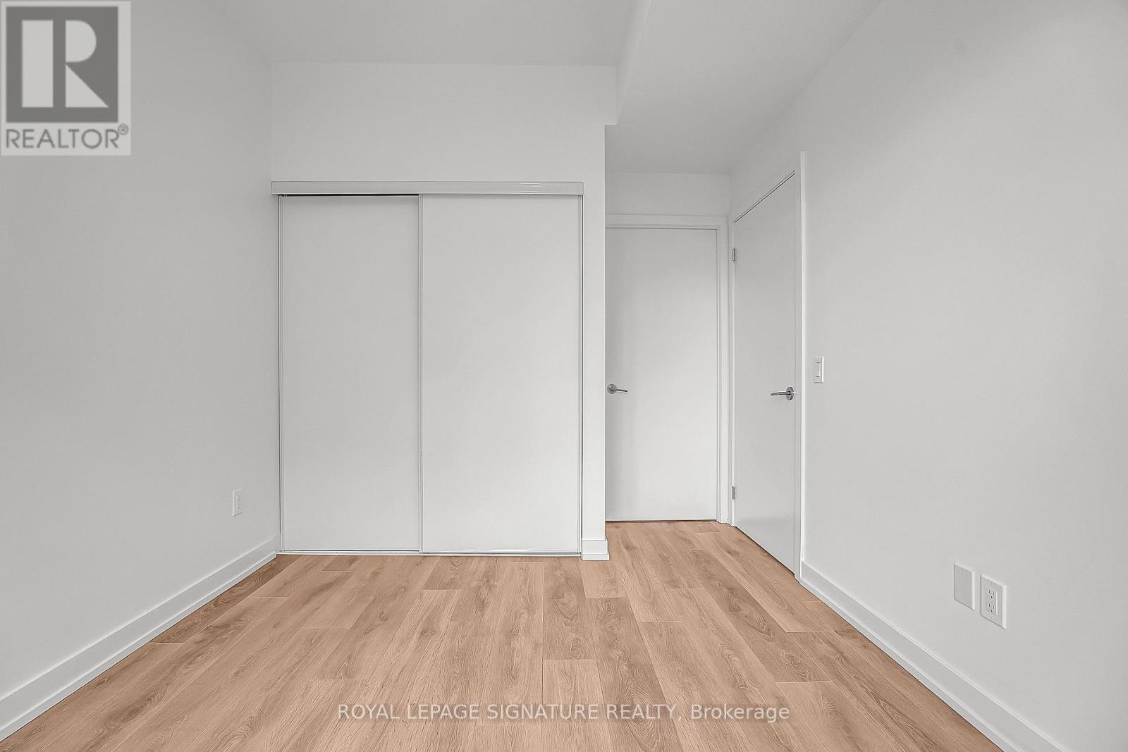 150 Logan Avenue, Toronto, Ontario  M4M 0E4 - Photo 17 - E13125990