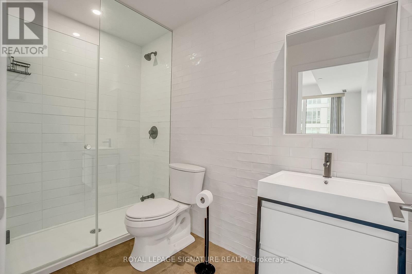 150 Logan Avenue, Toronto, Ontario  M4M 0E4 - Photo 18 - E13125990