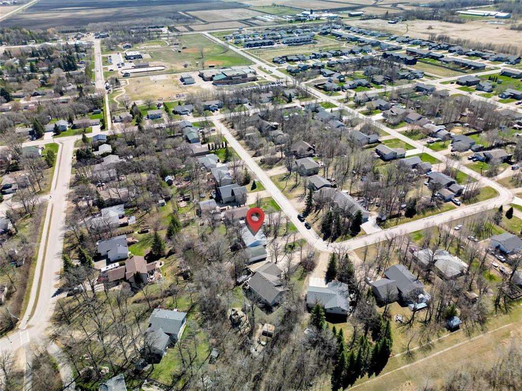 53 Bergen Bay, Kleefeld, Manitoba  R0A 0V0 - Photo 1 - 202610502