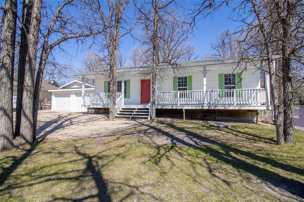53 Bergen Bay, Kleefeld, Manitoba  R0A 0V0 - Photo 2 - 202610502