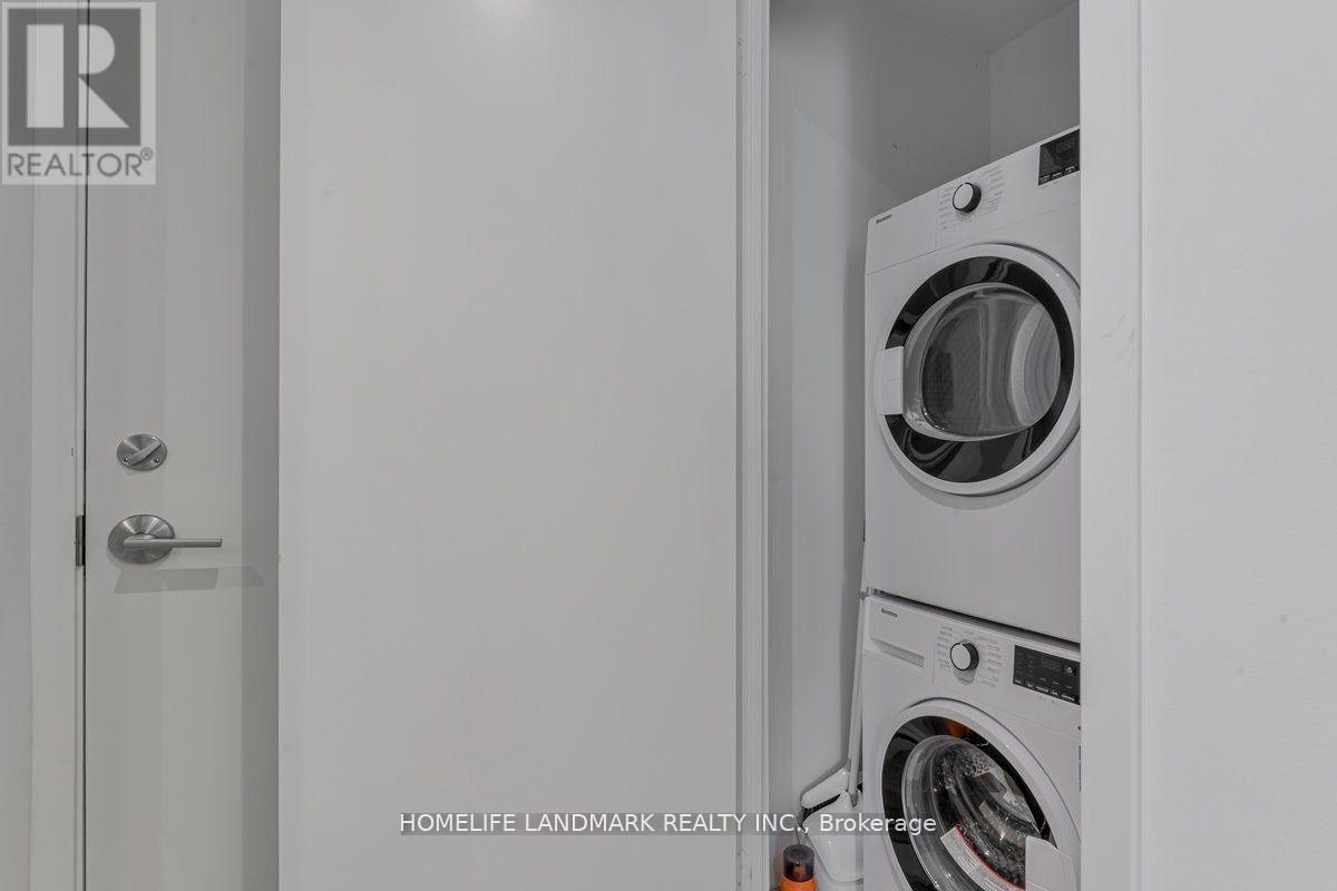 1906 - 898 Portage Parkway, Vaughan, Ontario  L4K 0J6 - Photo 11 - N13125892