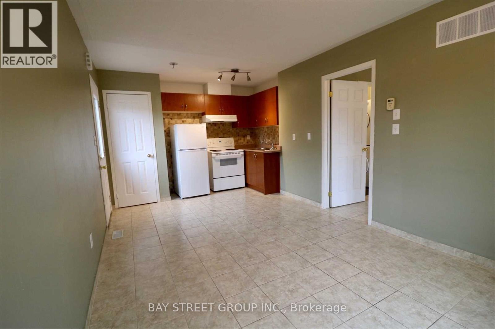 46 Balsam Street, Markham, Ontario  L6B 0P5 - Photo 4 - N13125944